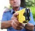 Taser alle forze di polizia